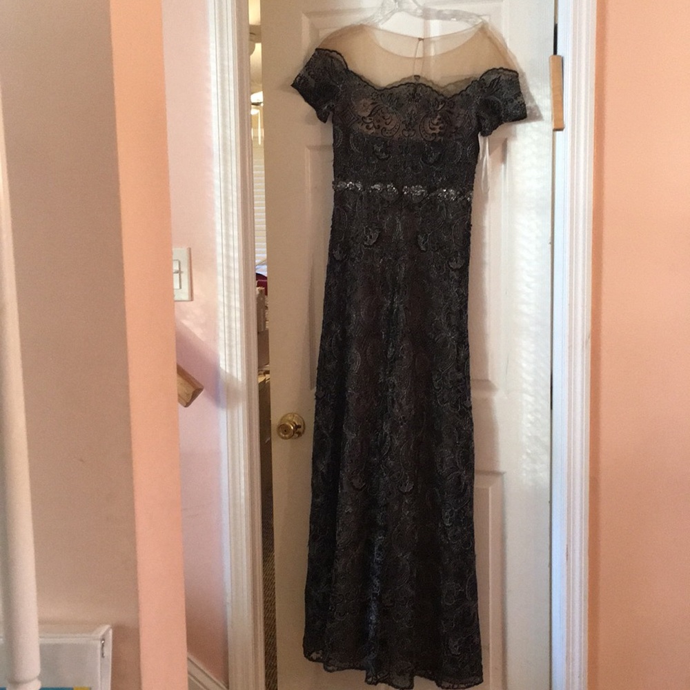 Marchesa Notte Black sequined embellished gown - Picture 5 of 8